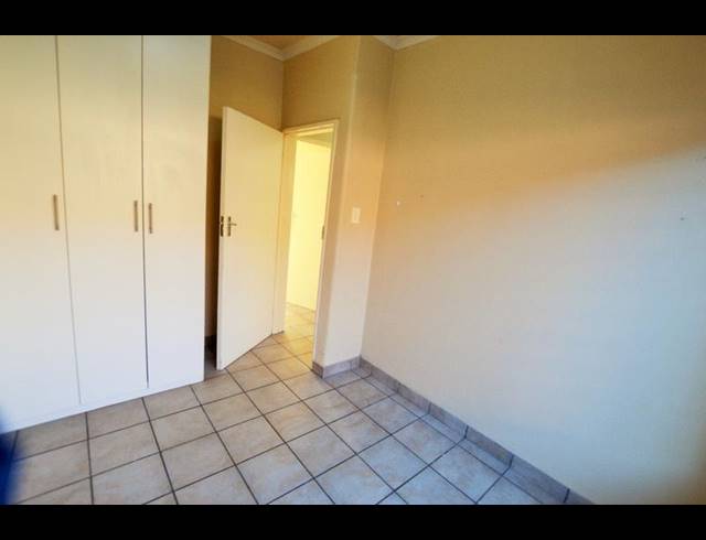 2 BEDROOM APARTMENT FOR SALE IN VAALPARK